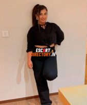 Shreya Delhi Escort for Intimate Full Service